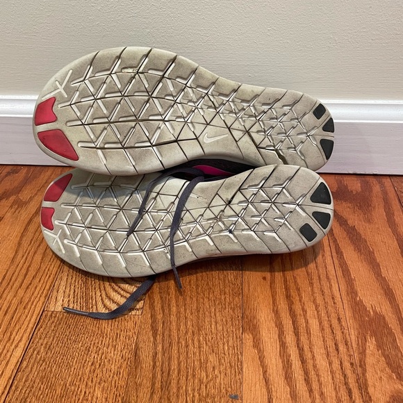 Nike free run sneakers women’s size 7.5 - Picture 5 of 5
